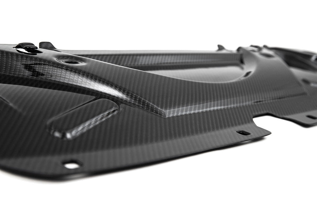 AutoTecknic G90 / G99 M5 Dry Carbon Fiber Crosslink Cooling Shroud