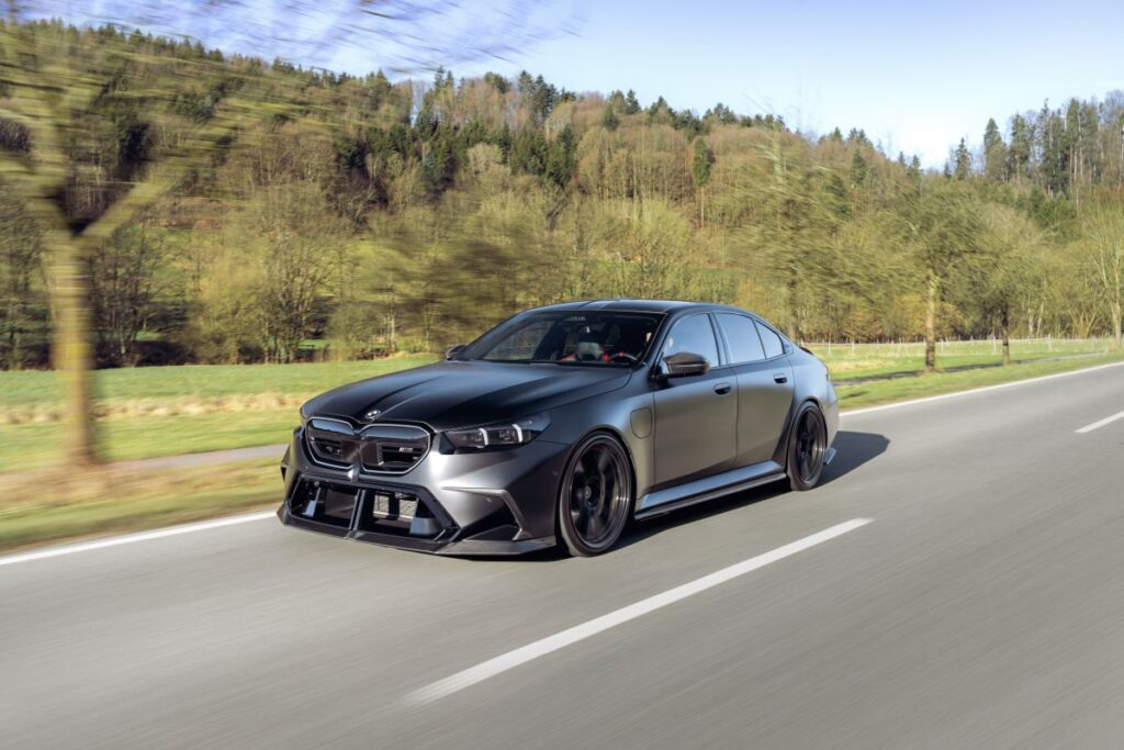 KW Suspension V4 Coilover Kit For BMW G90 M5