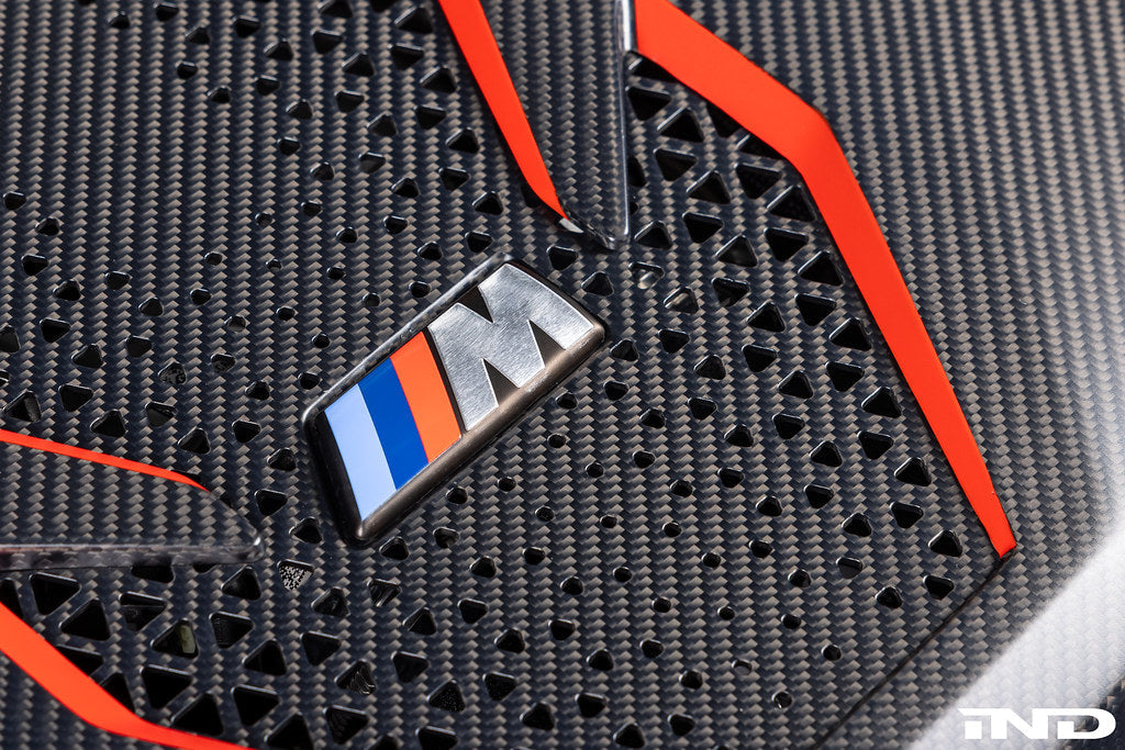 Karbonius G90 / G99 M5 Carbon Fiber Engine Cover - Vented