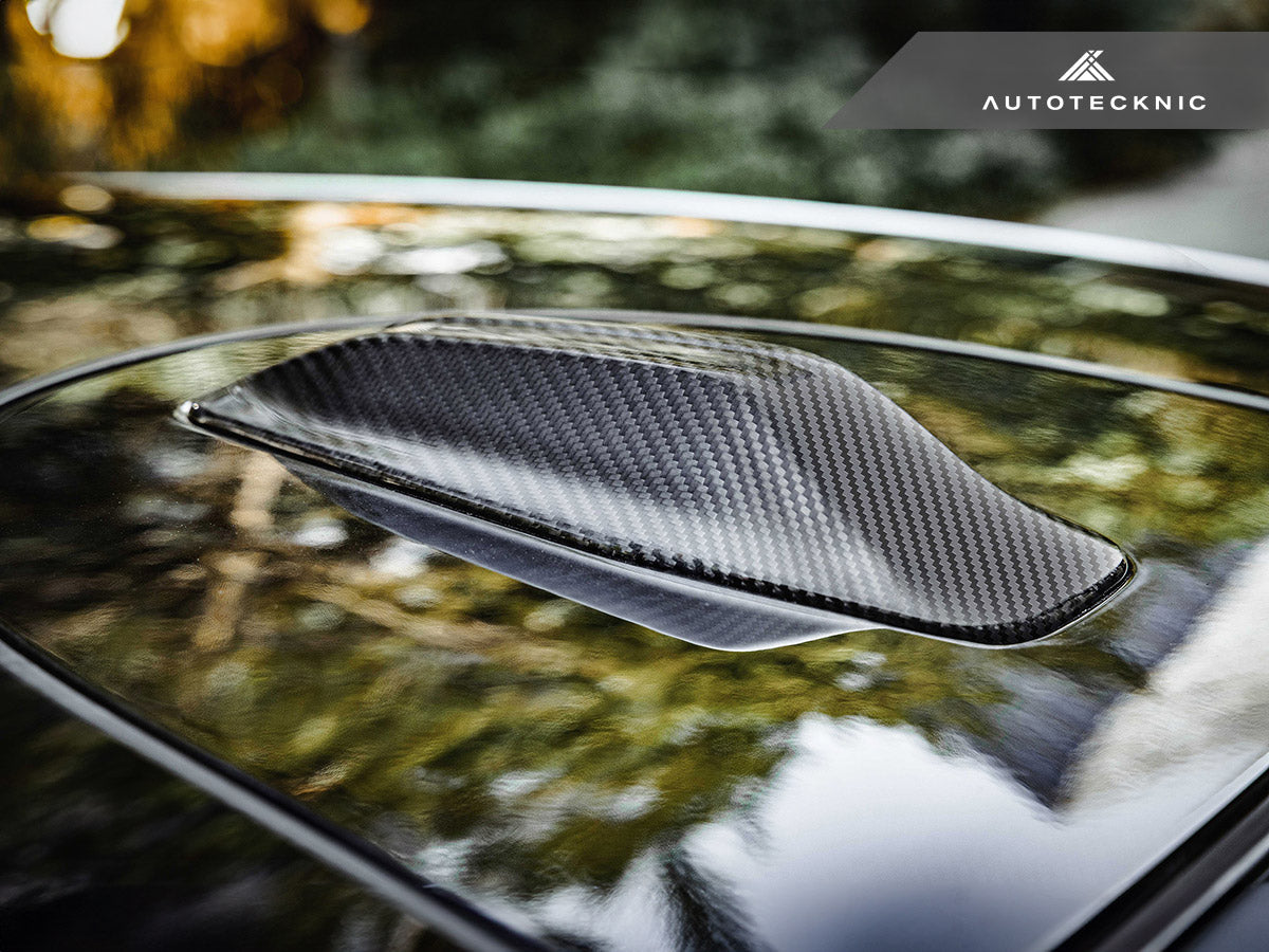 AutoTecknic Dry Carbon Roof Antenna Cover - BMW G90 M5